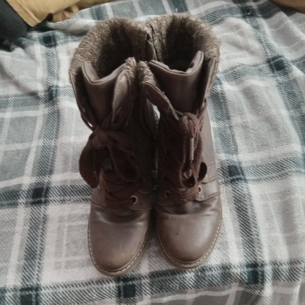 Roxy boots
